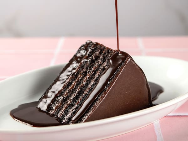 Bolo 13 camadas de brigadeiro